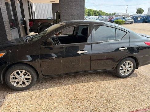 Used 2019 Nissan Versa SV w/ SV Special Edition Package FWD image 1