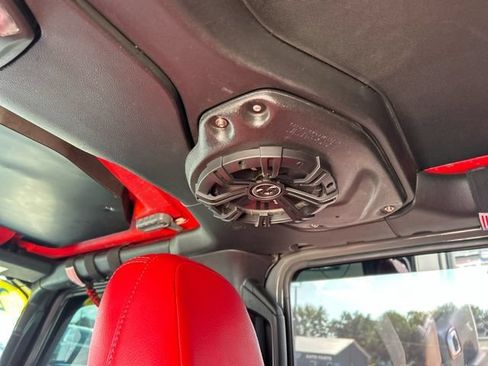 Used 2018 Jeep Wrangler Unlimited Sport S AWD/4WD image 28