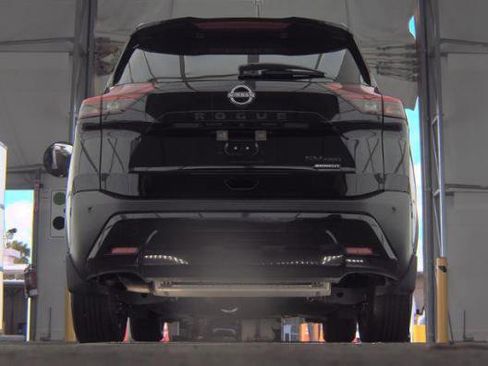 Used 2023 Nissan Rogue SV w/ SV Premium B Package AWD/4WD image 7