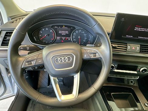 Used 2023 Audi Q5 2.0T Premium w/ Convenience Package image 11