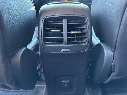 Used 2020 Ford Escape SEL image 18