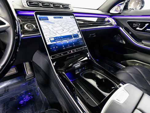 Used 2023 Mercedes-Benz Maybach S 680 4MATIC w/ Manufaktur Leather Package image 15