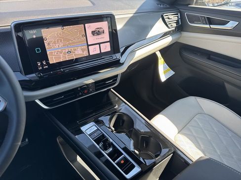 New 2026 Volkswagen Atlas Cross Sport SEL Premium R-Line image 23