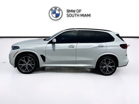 Used 2026 BMW X5 sDrive40i w/ M Sport Package RWD image 4
