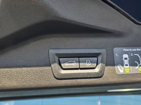 New 2026 BMW X5 sDrive40i w/ M Sport Package image 8