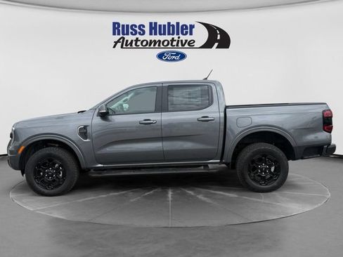Used 2025 Ford Ranger Lariat w/ Black Appearance Package RWD image 2