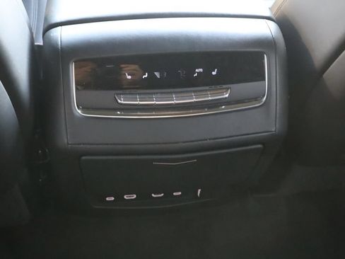 Used 2022 Cadillac Escalade ESV Sport Platinum AWD/4WD image 34