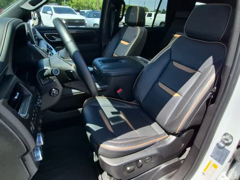 Used 2024 GMC Yukon AT4 w/ AT4 Premium Plus Package AWD/4WD image 14
