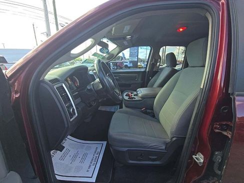 Used 2017 RAM 1500 Classic SLT AWD/4WD image 8