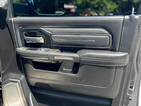 Used 2019 RAM 2500 Limited AWD/4WD image 18