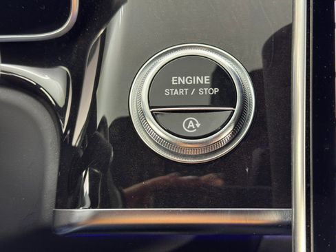 Used 2023 Mercedes-Benz S 580 4MATIC Sedan image 25