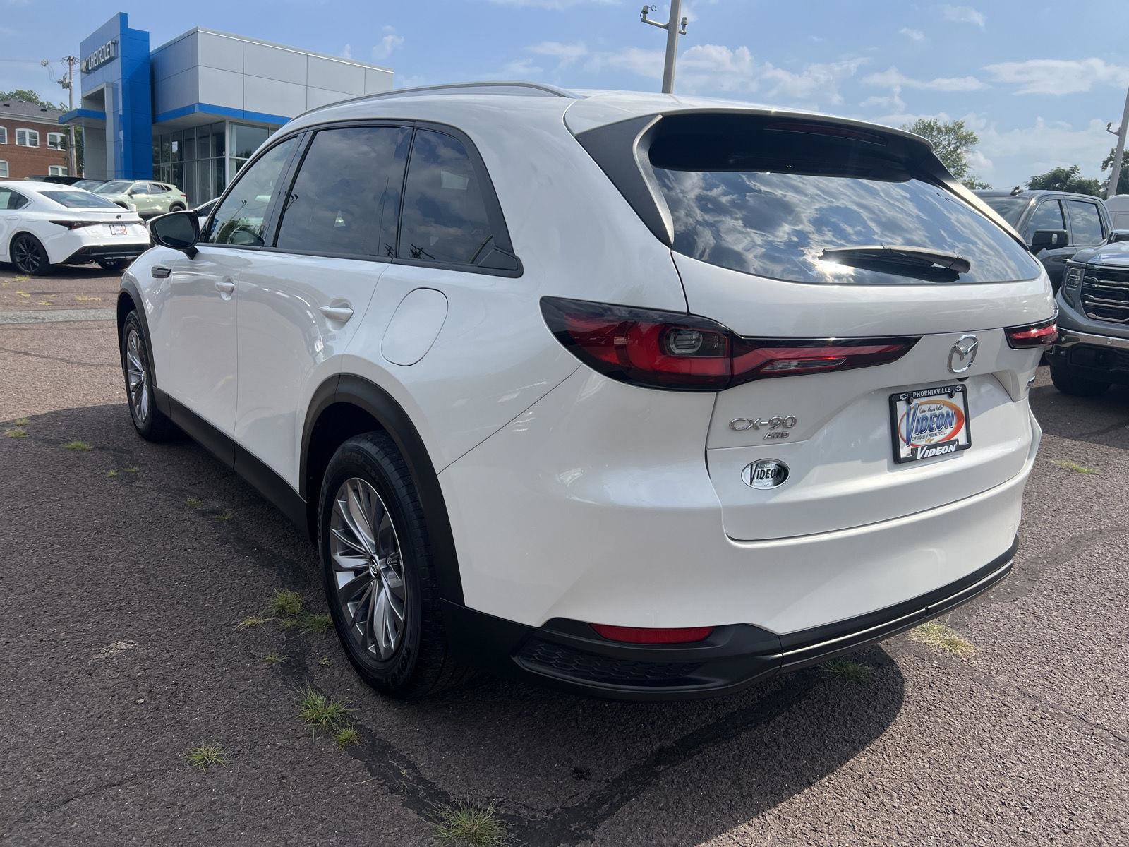 Used 2024 MAZDA CX-90 3.3 Turbo w/ Preferred Package AWD/4WD image 5