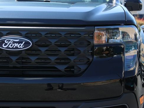 New 2026 Ford Maverick XLT w/ XLT Luxury Package FWD image 20