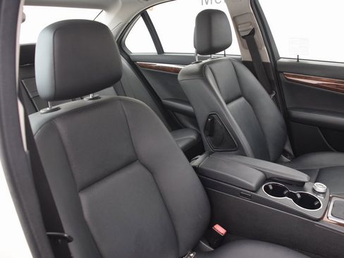 Used 2008 Mercedes-Benz C 300 Sedan image 14