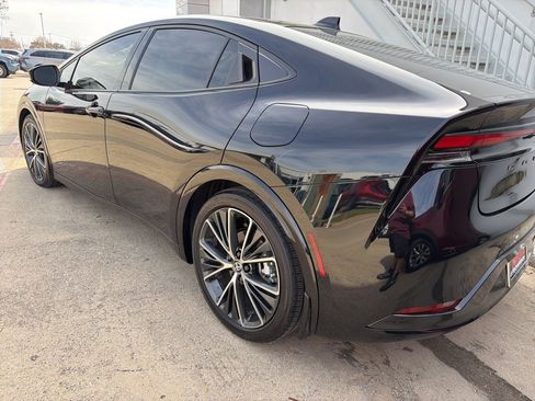 Used 2026 Toyota Prius XLE image 8