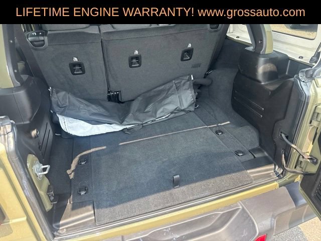 Used 2026 Jeep Wrangler Unlimited Sahara AWD/4WD image 33