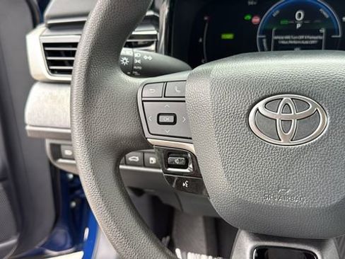 Certified 2025 Toyota Camry LE FWD image 22