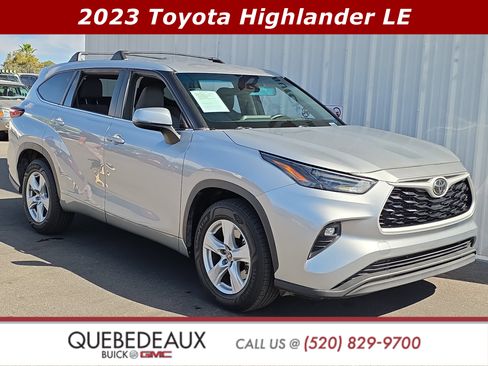 Used 2023 Toyota Highlander LE image 1