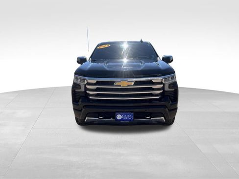 Used 2024 Chevrolet Silverado 1500 High Country w/ Technology Package AWD/4WD image 4