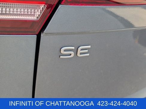 Used 2022 Volkswagen Tiguan SE FWD image 30