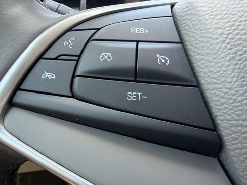 Used 2017 Cadillac XT5 Luxury w/ Driver Awareness Package FWD image 20