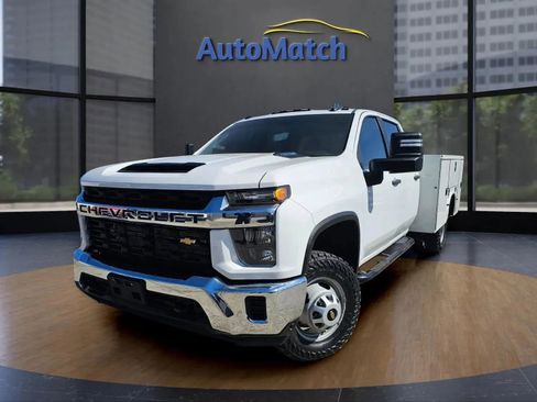Used 2022 Chevrolet Silverado 3500 W/T w/ WT Convenience Package AWD/4WD image 4