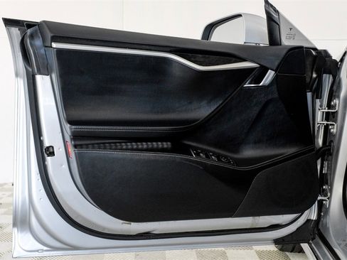 Used 2017 Tesla Model S 100D image 43