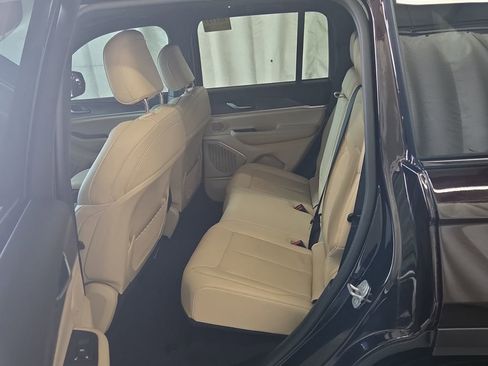 Used 2022 Jeep Grand Cherokee Limited 4xe image 6