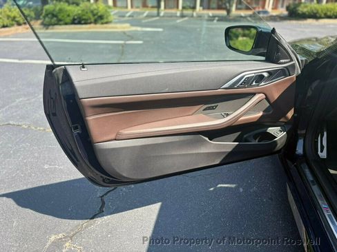 Used 2023 BMW M440i Coupe RWD image 10