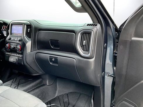 Used 2019 Chevrolet Silverado 1500 LT Trail Boss w/ Convenience Package image 18