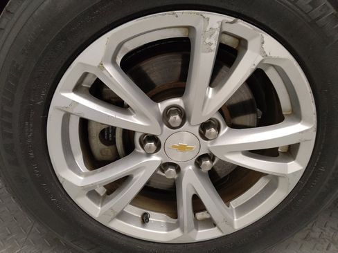 Used 2017 Chevrolet Equinox LT w/ Convenience Package image 31