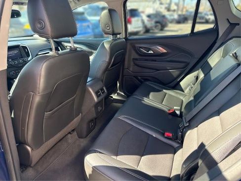 Used 2022 GMC Terrain SLT w/ Infotainment Package II image 12