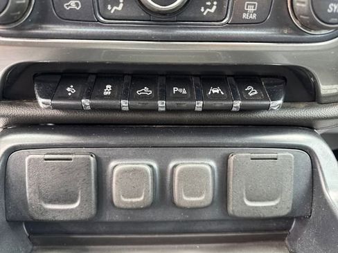 Used 2018 Chevrolet Silverado 1500 LTZ Z71 w/ LTZ Plus Package image 31