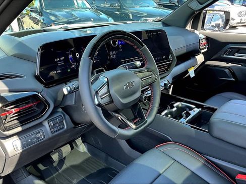 New 2025 Chevrolet Silverado EV RST image 6