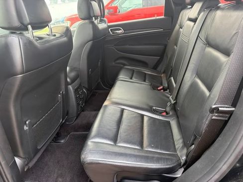 Used 2019 Jeep Grand Cherokee Limited w/ Trailer Tow Group IV AWD/4WD image 8