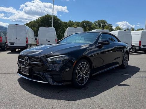 Used 2023 Mercedes-Benz E 450 4MATIC Cabriolet image 3