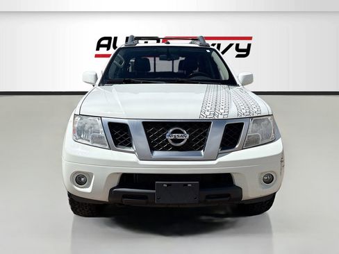 Used 2020 Nissan Frontier PRO-4X w/ Pro-4x Utility Package AWD/4WD image 2