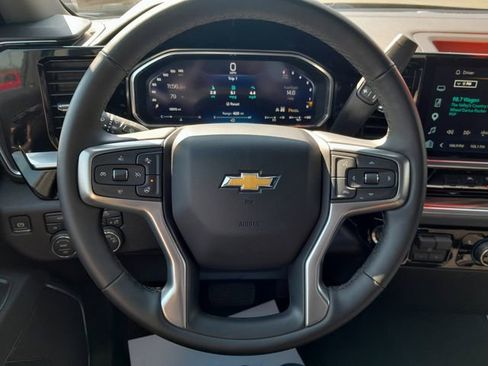 Used 2026 Chevrolet Silverado 1500 LT AWD/4WD image 13