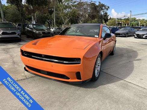 Used 2025 Dodge Charger Daytona R/T w/ Sun & Sound Package AWD/4WD image 20