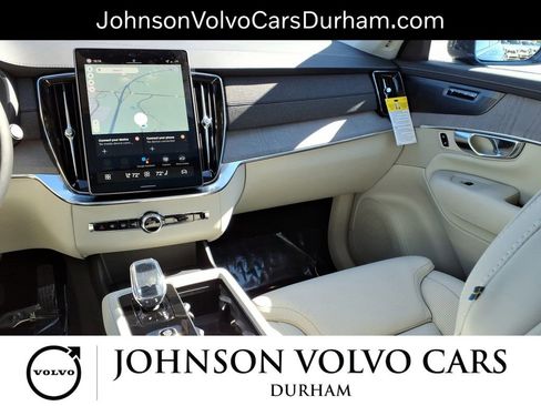 New 2026 Volvo XC90 B5 Ultra w/ Protection Package Premier AWD/4WD image 9