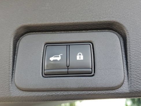 Certified 2023 Nissan Rogue Platinum w/ Platinum Premium Package AWD/4WD image 10