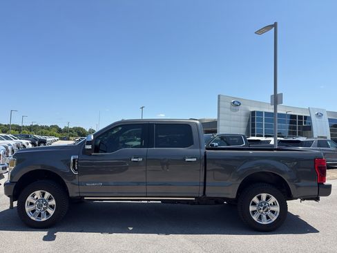 Used 2020 Ford F350 Platinum AWD/4WD image 8