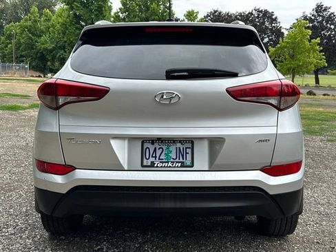 Used 2017 Hyundai Tucson SE w/ SE Popular Package 02 AWD/4WD image 8