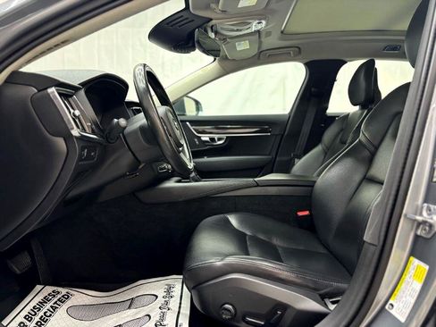 Used 2018 Volvo S90 T5 Momentum w/ Convenience Package image 12