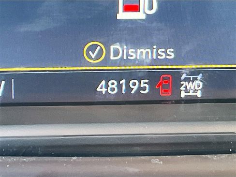 Used 2022 GMC Sierra 1500 AT4 w/ AT4 Preferred Package image 12