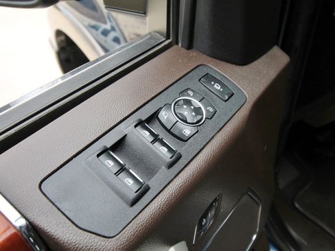 Used 2017 Ford F250 King Ranch w/ King Ranch Ultimate Package image 21