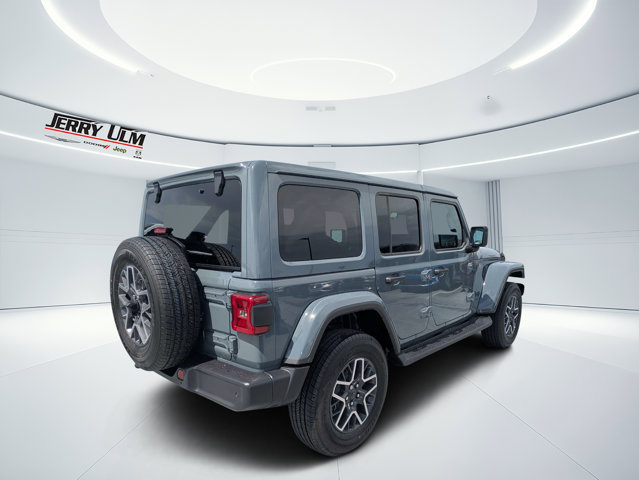 New 2026 Jeep Wrangler Unlimited Sahara AWD/4WD image 3