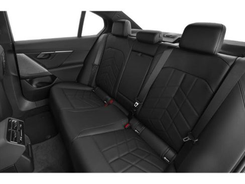 New 2026 BMW i5 eDrive40 w/ Convenience Package RWD image 15