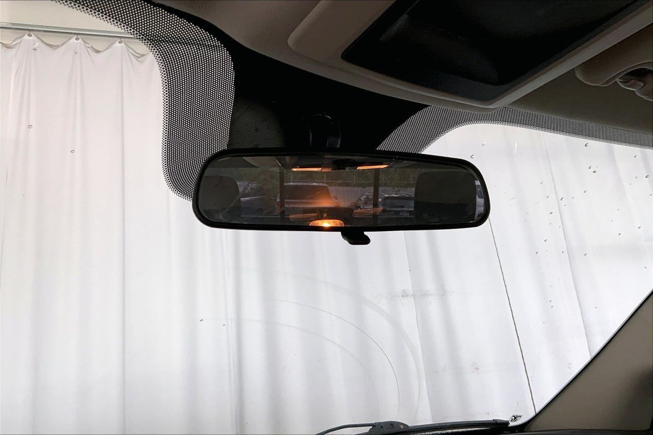 Used 2017 RAM 1500 Classic SLT RWD image 12