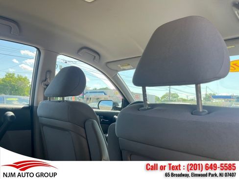 Used 2010 Honda CR-V LX image 34